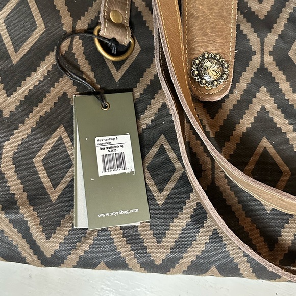 NWT Myra Umber Currant Weekender Bag - Picture 7 of 7